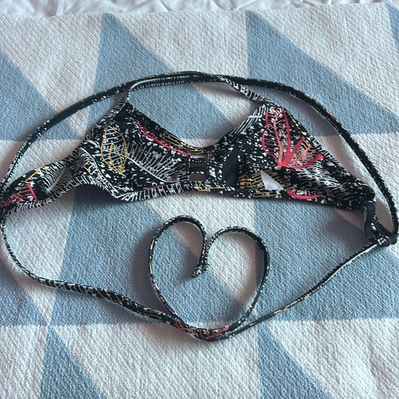 Jolyn Tom Cat top - Picture 1 of 2